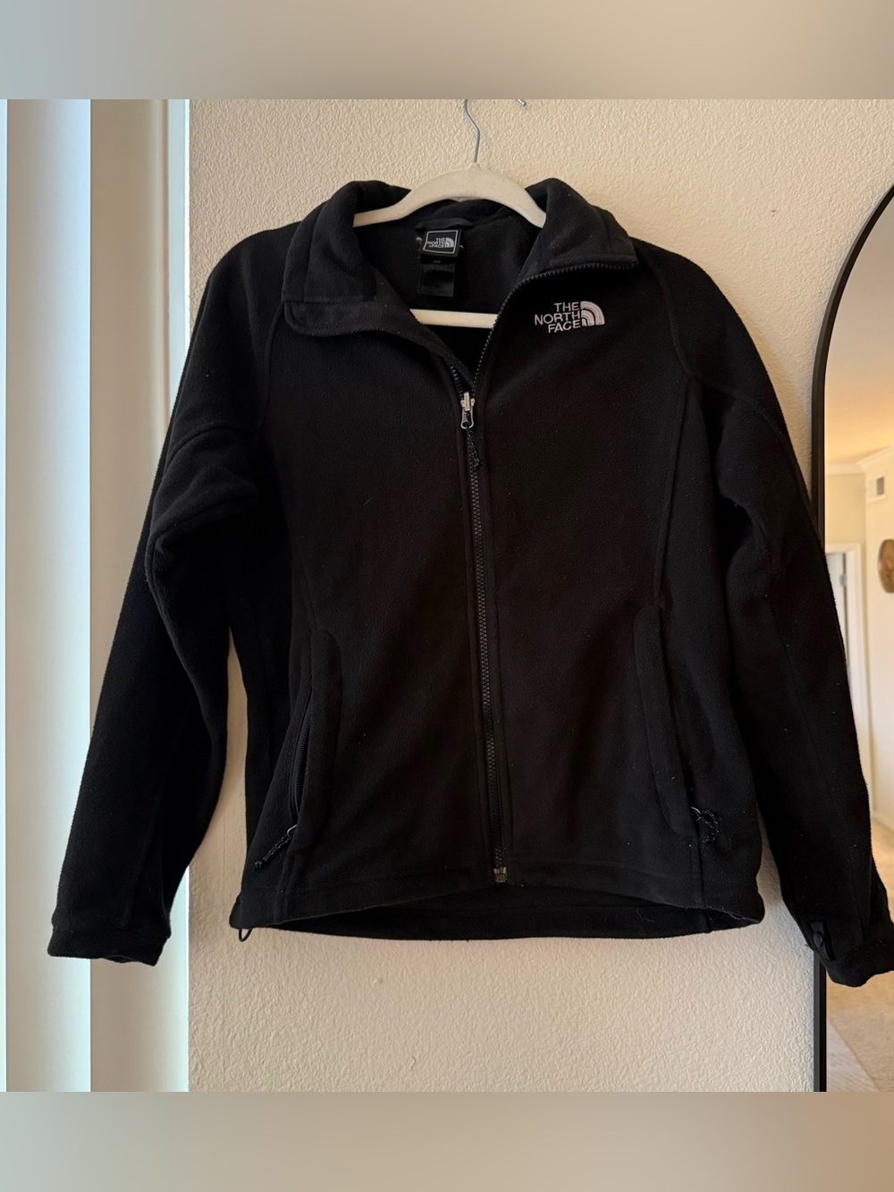 The North Face Black Full Zip Fleece Jacket Women’s Small Logo Zip Up